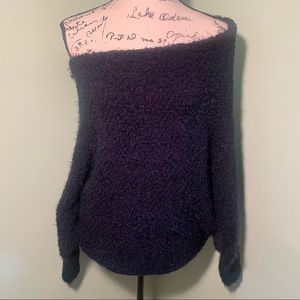 Love Stitch popcorn navy off the shoulders sweater M